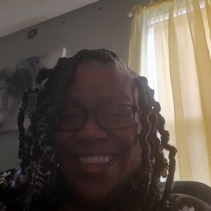 Meet your Posher, Vicky